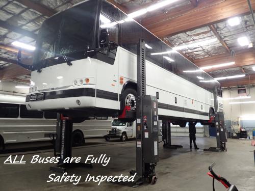 2005 Bluebird All American 22 Passengers + 2 Wheelchairs School Bus - B19697