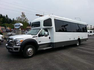 Ford Ameritrans 28 Pass w/Rear Luggage S13000