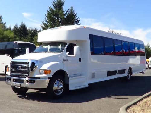 New 2015 Ford F650 Mid Size Rear Luggage Starcraft XLT 36 Passenger - S67882