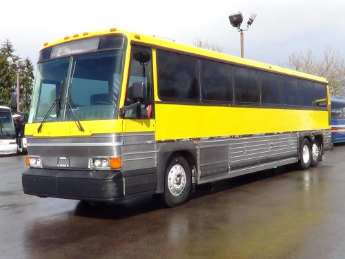 MCI 102-A3 47 Passenger Coach with Wheelchair Lift