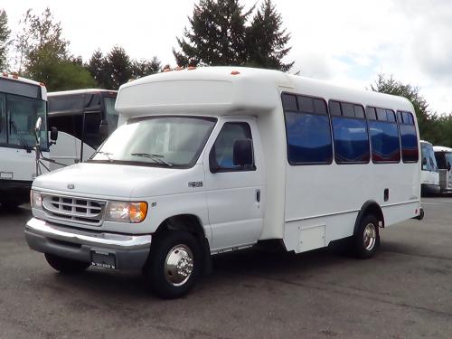 Used 1999 Ford Champion 12 + 2 Wheelchair Shuttle Bus For Sale
