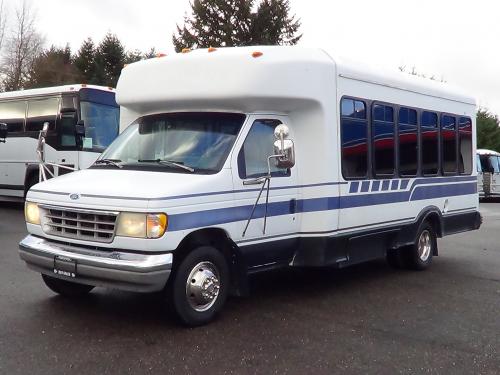 Ford Eldorado - 25 Passenger