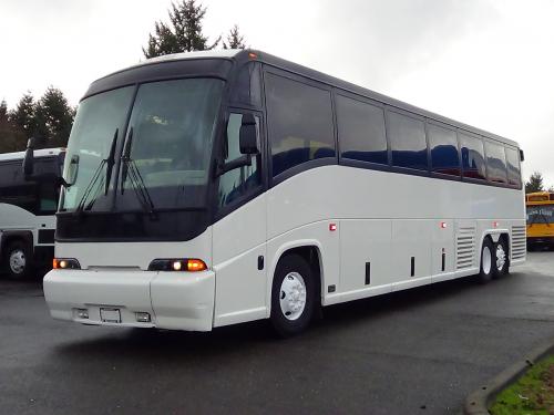 Used 1999 MCI 102 EL3 56 Passenger Touring Coach Bus - C60624