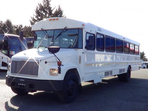 Freightliner Thomas - 44 Pax Commercial Bus