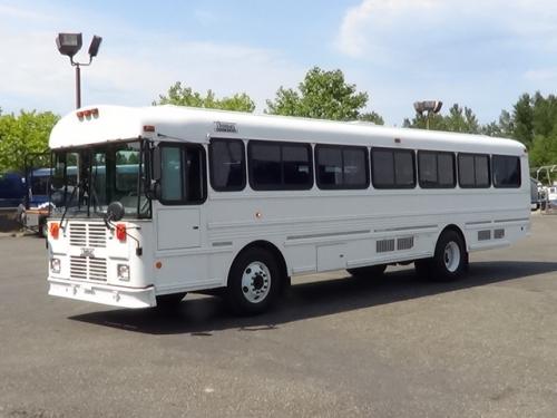 2003 44 Pax Thomas Saf T Liner Commercial Bus B33238