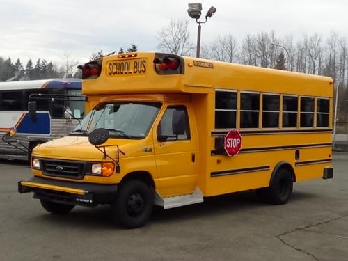 2005 Ford Collins 20 Passenger Type A Diesel B02012