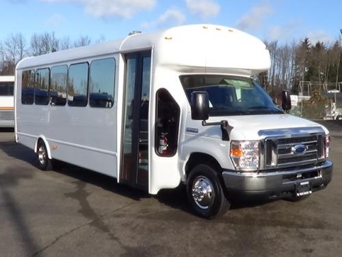 New Starcraft Allstar MVP 28 Passenger Executive Shuttle S13491