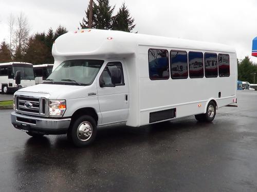 2014 Ford Starcraft MVP 24 Passenger Rear Luggage Shuttle