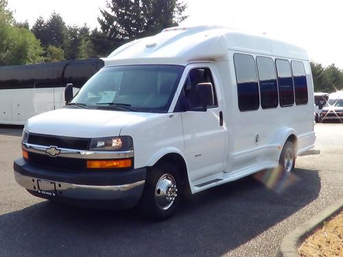 2009 Chevy Turtle Top 14 Passenger Shuttle Bus - S34795