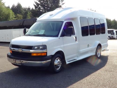 2008 Chevy Turtle Top 14 Passenger Shuttle Bus - S83240