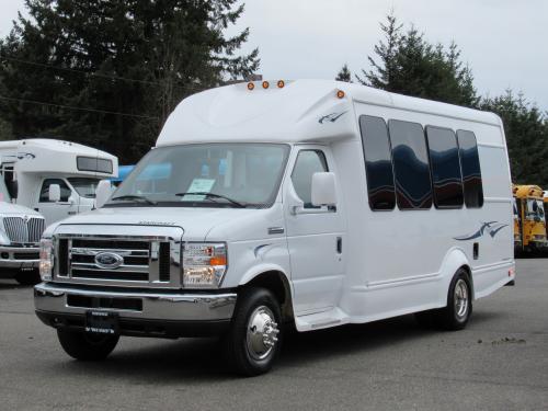 Ford Starcraft Starquest - 14 Passenger w/Rear Luggage - S18001