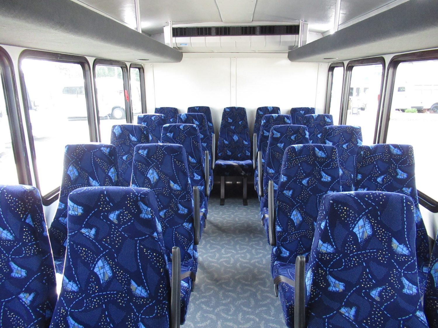 2019 Ford F-650 Starcraft Allstar XL Shuttle Bus - S03112 - Image 7