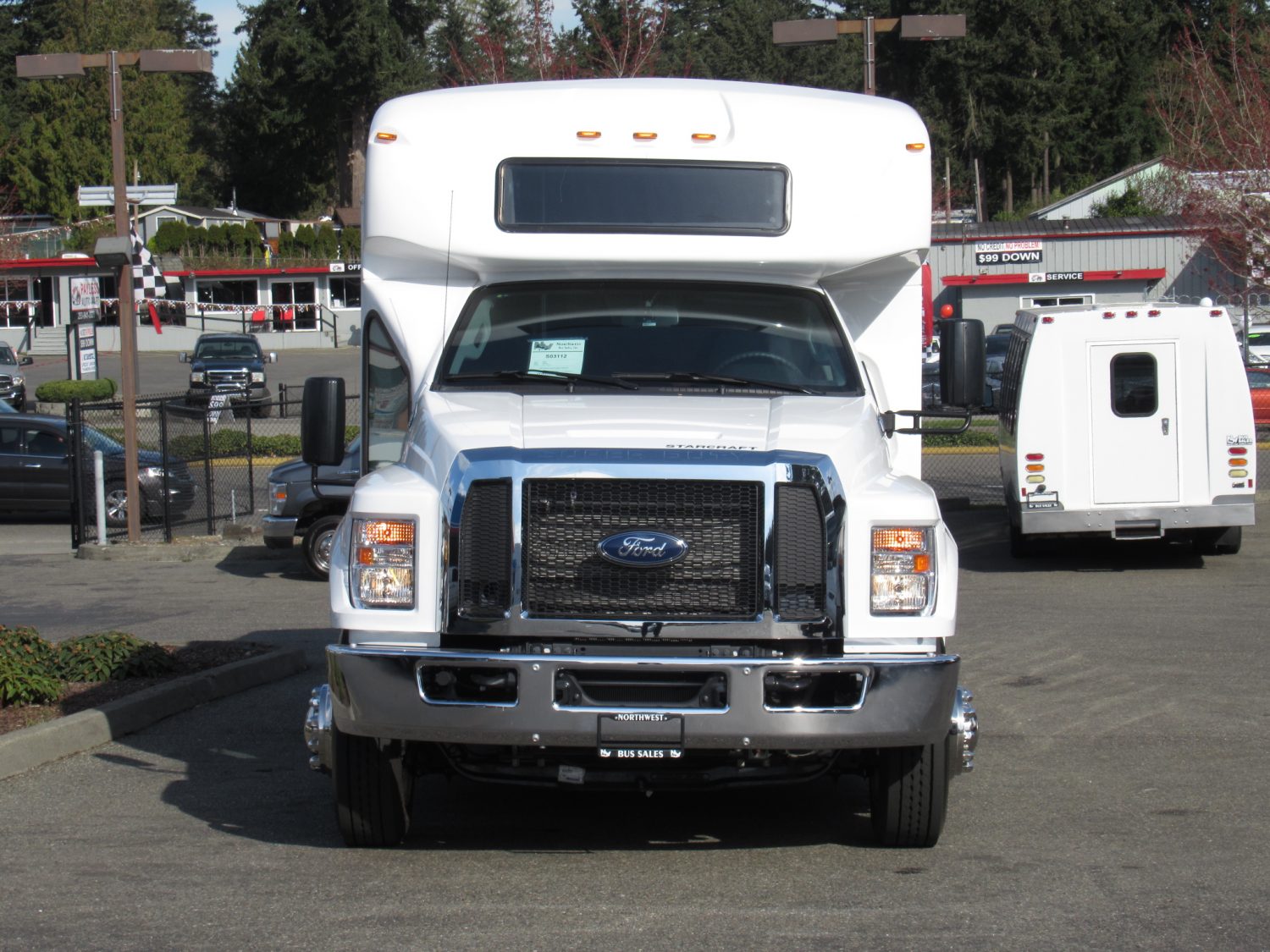 2019 Ford F-650 Starcraft Allstar XL Shuttle Bus - S03112 - Image 12