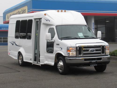 2019 Ford Starcraft Starquest - 14 Passenger w/Rear Luggage - S01064