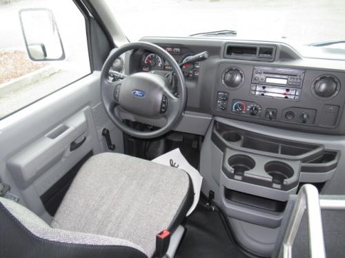 2019 Ford Starcraft Starquest - 14 Passenger w/Rear Luggage - S01064 - Image 4