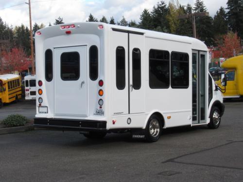 2018 Ford Starcraft Starlite 8 Pass & 2 Wheelchair - S47939 - Image 3