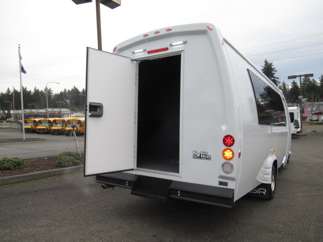 2018 Ford Elkhart Custom Designs - 24 Passenger w/Rear Luggage - S40091 - Image 9