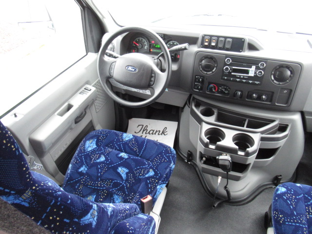 2018 Ford Elkhart Custom Designs - 24 Passenger w/Rear Luggage - S40091 - Image 4