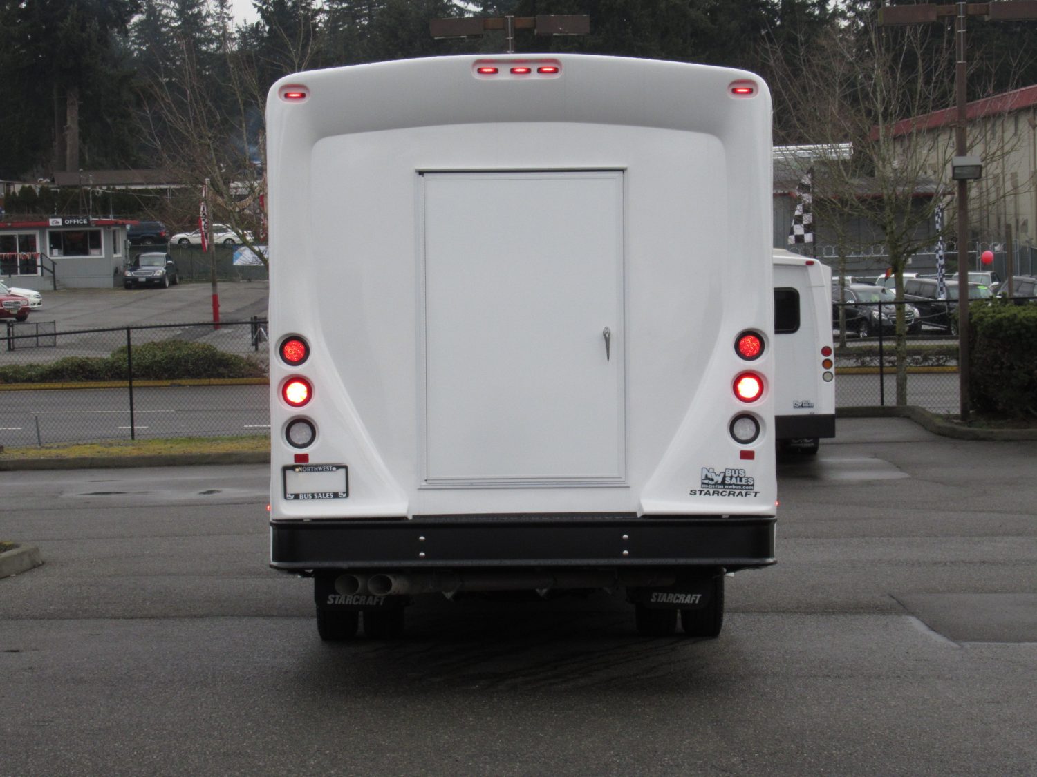 2019 Ford Starcraft Allstar XL 29 Passenger w/ Rear Luggage- S92612 - Image 5