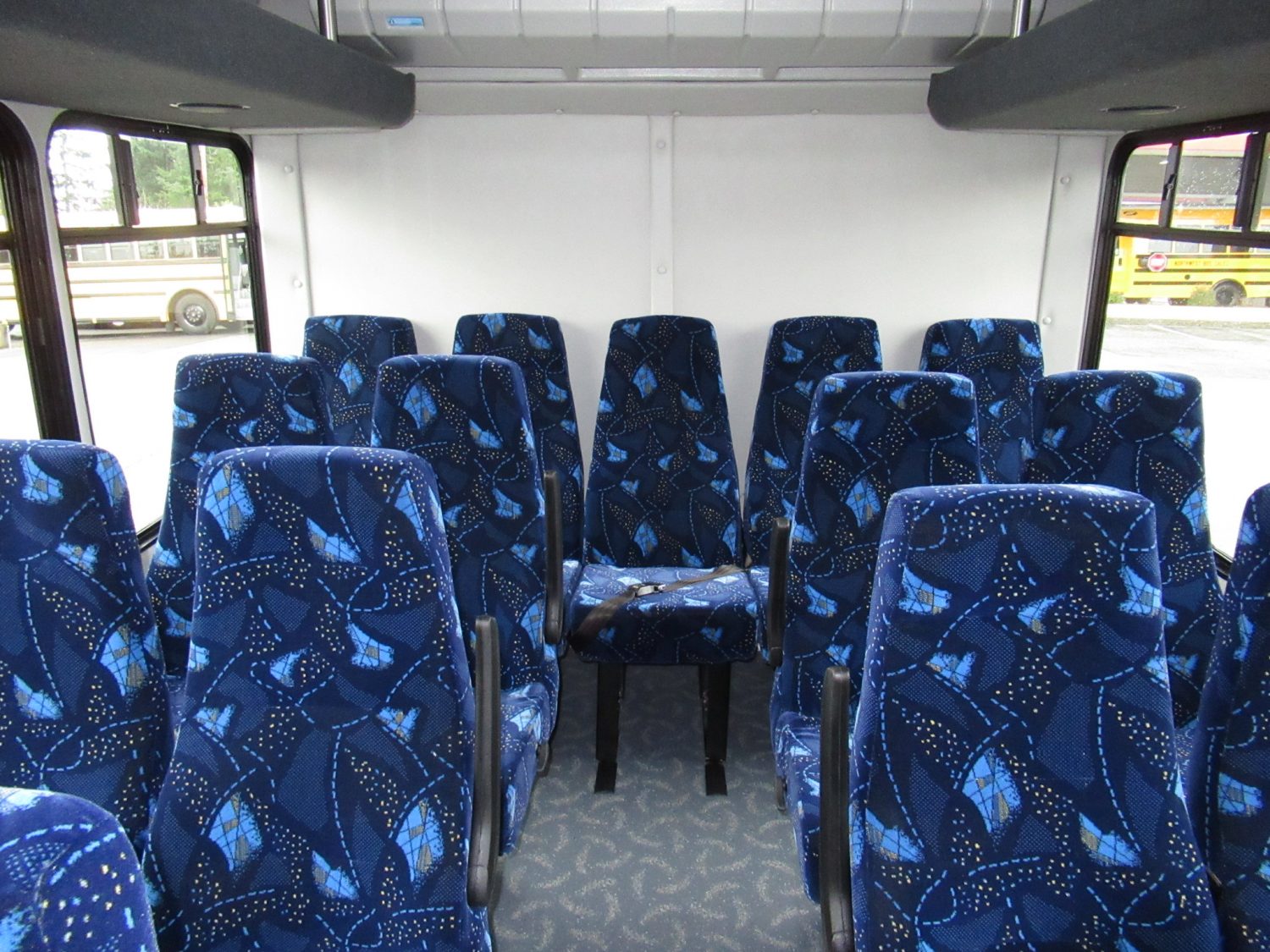 2019 Ford Starcraft Allstar XL 29 Passenger w/ Rear Luggage- S92612 - Image 8