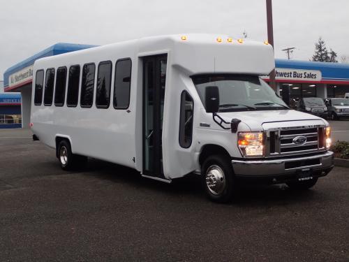 2019 Ford Diamond VIP 2800 28 Passenger Shuttle Bus for Sale - S18097