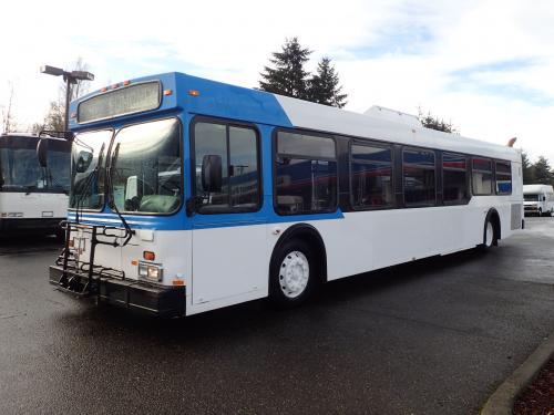 1998 New Flyer D40LF Transit Bus - T18303