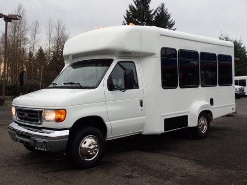 Used 2007 Ford Starcraft Starlite 9 Passengers Plus 2 Wheelchair Shuttle Bus - S13627