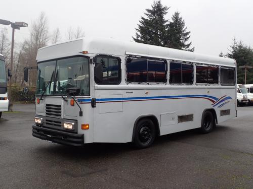 1998 Bluebird CS-FE 28 Passenger ADA Bus - B83043