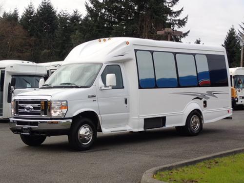 New Ford Starcraft Starquest 14 Passenger Executive With Rear Luggage
