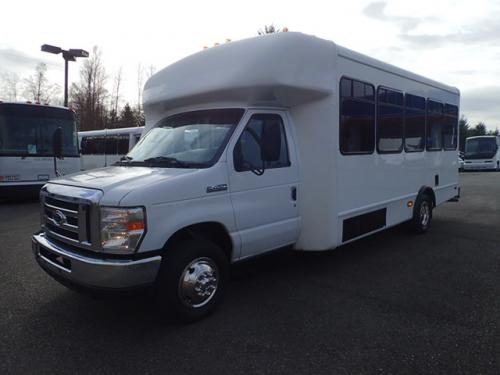 2008 Ford Starcraft Allstar 25 Passenger Shuttle Bus - S23038