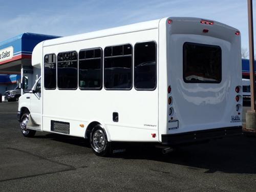 2018 Ford Starcraft Allstar 12 Passenger + 2 Wheelchairs Shuttle Bus - S18091 - Image 4