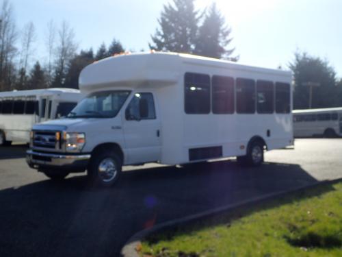 2008 Ford Starcraft Allstar 25 Passenger Shuttle Bus - S26536