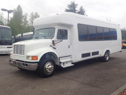 2002 International Supreme 19 2 - S07077