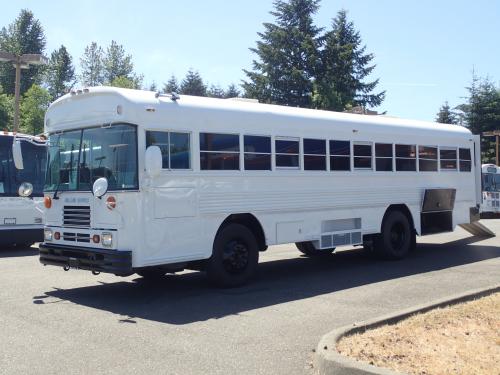 2002 Bluebird TC2000 w/ Rear Loading Ramp