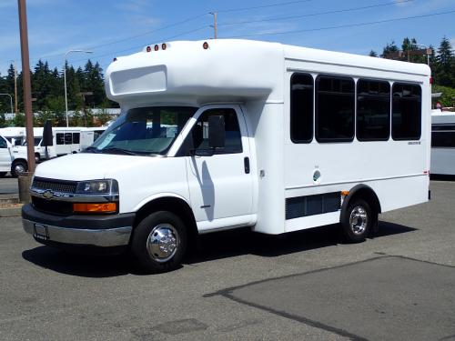 2008 Chevrolet Startrans 8 Passenger & 2 Wheelchairs - S85609