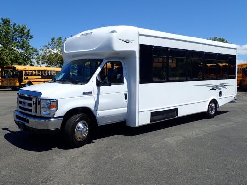 2016 Ford Starcraft - 24 Passenger S56976