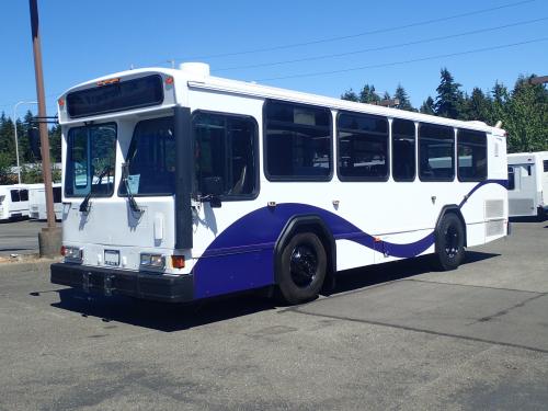 2000 Gillig Phantom 32 Passenger Transit Bus - T89809