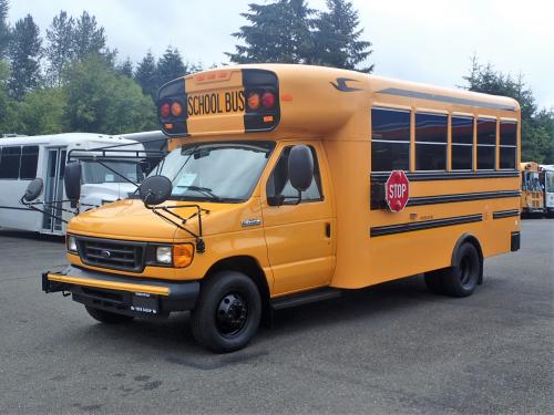 2006 Blue Bird Micro Bird 29 Passenger - B24139