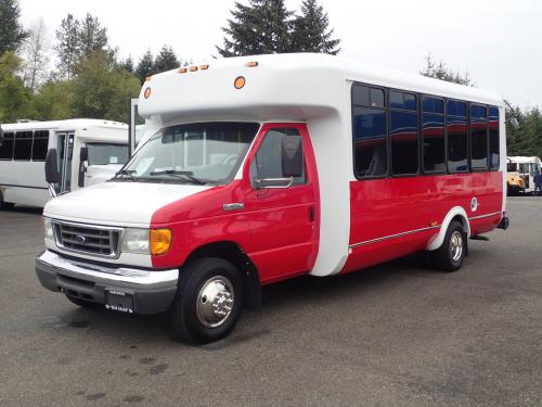 2006 Ford Eldorado 15 Passenger ADA Shuttle - S26089