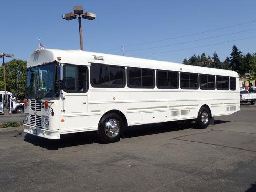 2005 Thomas Saf-T-Liner 44 Passenger Commercial Bus - B42348