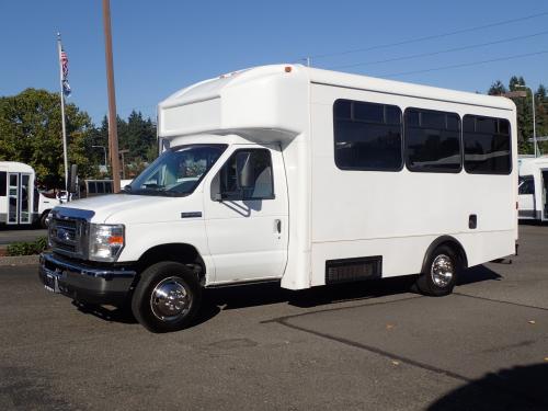 2008 Ford Glaval Titan II 12+2 Shuttle Bus - S74205