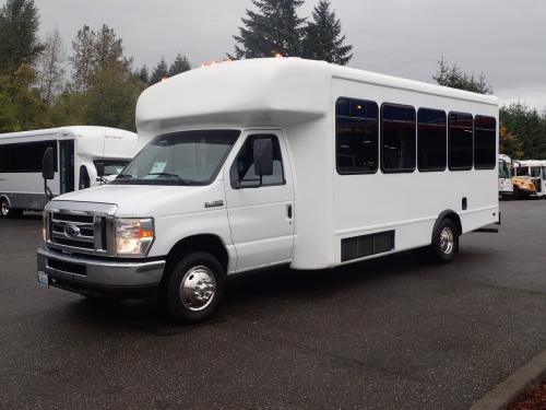 2008 Ford Starcraft 21 Passenger - S38418