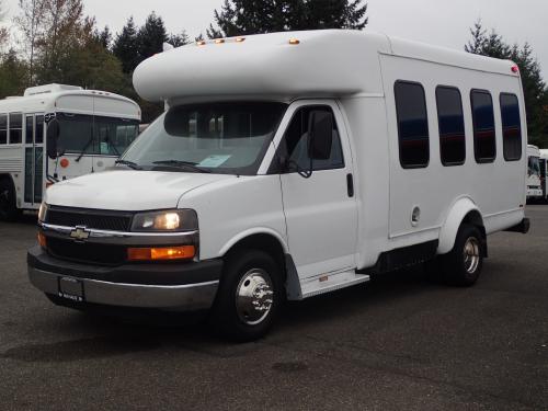 2008 Chevrolet Startrans 11 Passenger Shuttle Bus - S24201