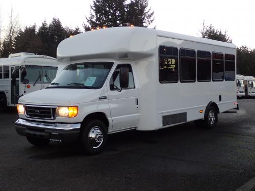 2006 Ford Starcraft 25 Passenger Shuttle Bus - S93566