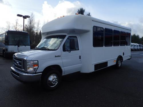 2008 Ford Starcraft Allstar 25 Passenger Shuttle Bus - S23047