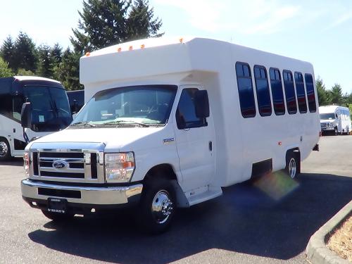 Ford Diamond VIP - 16 Passenger and 2 Wheelchair ADA Shuttle - S06227