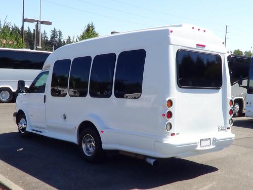 2008 Chevy Turtle Top 14 Passenger Shuttle Bus - S97555