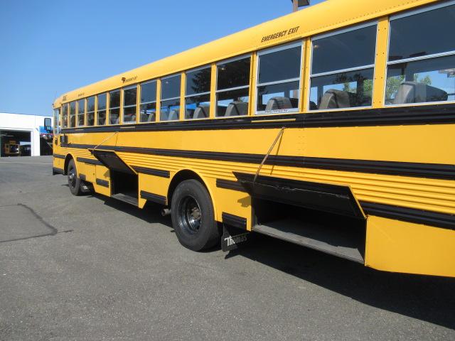 2001 Thomas FE MVP 84 Passenger School Bus - B97708 - Image 10