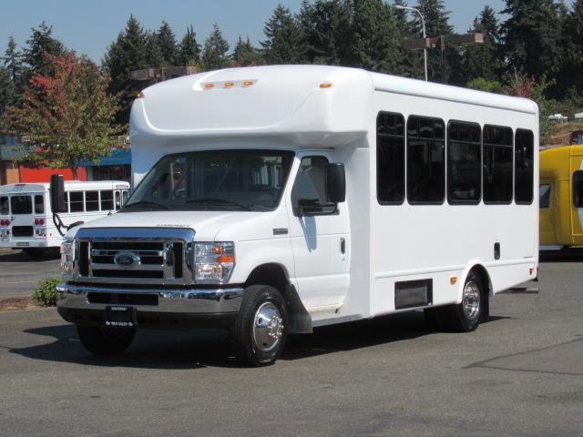 2018 Ford Starcraft Allstar 12 Passenger + 2 Wheelchairs Shuttle Bus - S27892