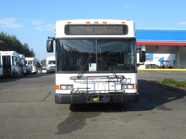 2002 Gillig 28 Passenger Transit Bus - T90538 - Image 12